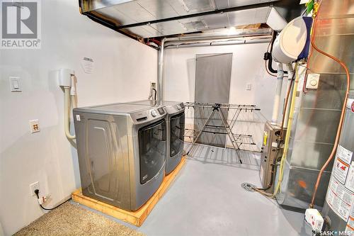 227 Padget Crescent, Saskatoon, SK - Indoor Photo Showing Laundry Room