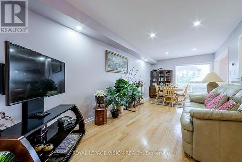 55 Vanier Street, Whitby (Pringle Creek), ON - Indoor Photo Showing Living Room