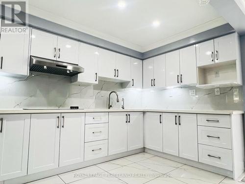 93 Fullerton Crescent, Markham (Milliken Mills West), ON - Indoor Photo Showing Kitchen