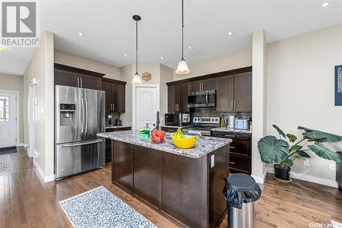 1701 11Th Avenue Nw, Moose Jaw, SK - Indoor Photo Showing Kitchen With Upgraded Kitchen