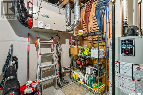 1701 11Th Avenue Nw, Moose Jaw, SK - Indoor Photo Showing Basement