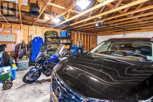 1701 11Th Avenue Nw, Moose Jaw, SK - Indoor Photo Showing Garage