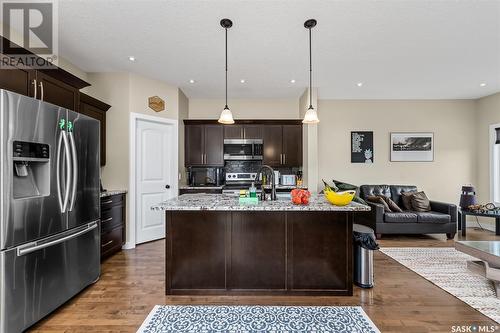 1701 11Th Avenue Nw, Moose Jaw, SK - Indoor Photo Showing Kitchen