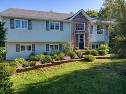 411 Kingswood Drive  Hammonds Plains, NS B4B 1M2