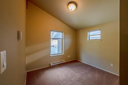 25 Falcon Drive, Oliver, BC - Indoor Photo Showing Other Room