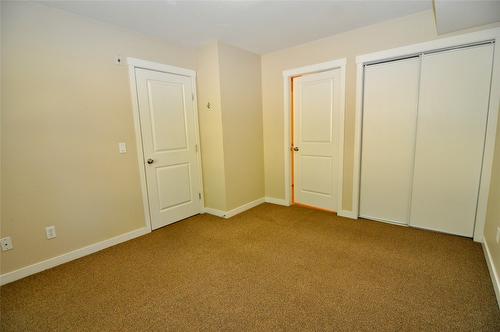 211-1481 Glenmore Road, Kelowna, BC - Indoor Photo Showing Other Room