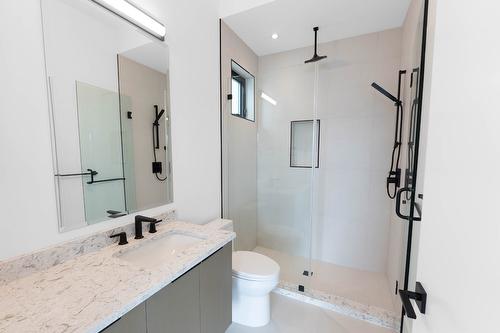 1510 Cabernet Way, West Kelowna, BC - Indoor Photo Showing Bathroom