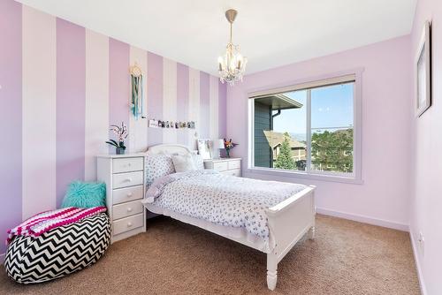 356 Hillside Avenue, Kelowna, BC - Indoor Photo Showing Bedroom