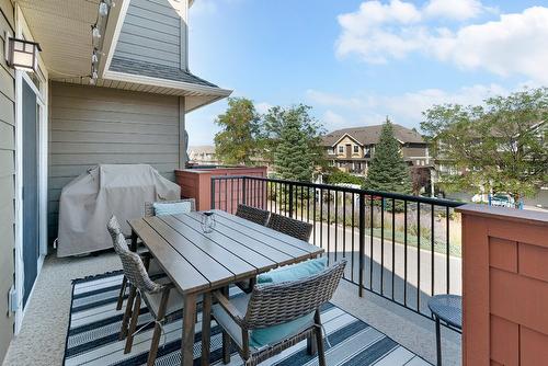 356 Hillside Avenue, Kelowna, BC - Outdoor With Deck Patio Veranda With Exterior