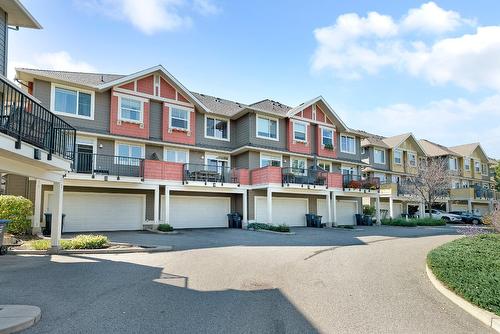 356 Hillside Avenue, Kelowna, BC - Outdoor With Facade