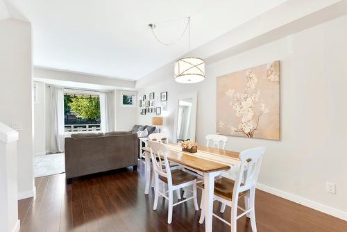 356 Hillside Avenue, Kelowna, BC - Indoor Photo Showing Dining Room