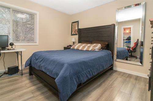 2863 Belgo Road, Kelowna, BC - Indoor Photo Showing Bedroom