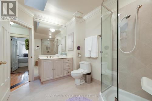 65 Normandy Boulevard, Toronto (Woodbine Corridor), ON - Indoor Photo Showing Bathroom