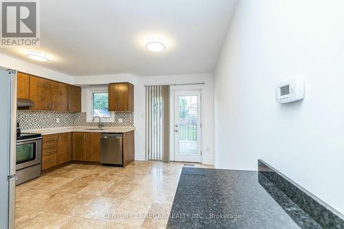 88 Overbank Drive, Oshawa (Mclaughlin), ON - Indoor Photo Showing Kitchen