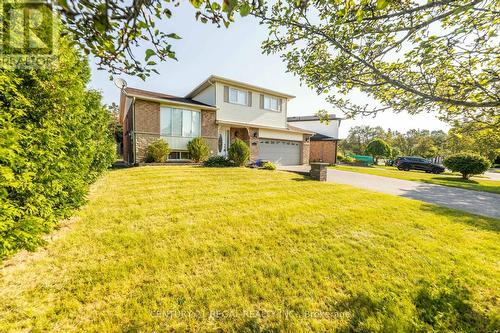 88 Overbank Drive, Oshawa, ON - Outdoor