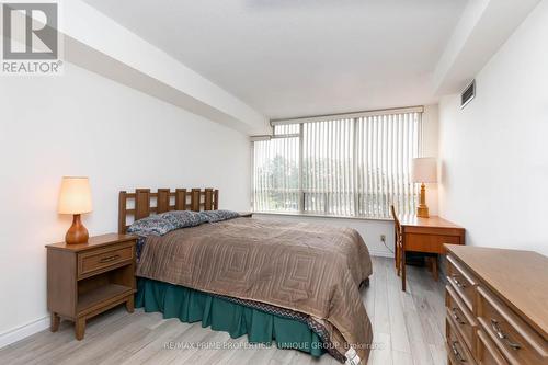 301 - 22 Clarissa Drive, Richmond Hill, ON - Indoor Photo Showing Bedroom