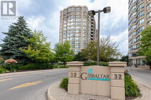 301 - 22 Clarissa Drive, Richmond Hill, ON - Outdoor With Facade