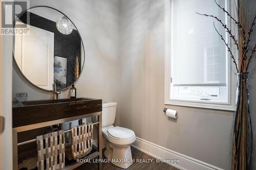 37 Skyline Trail, King (Nobleton), ON - Indoor Photo Showing Bathroom