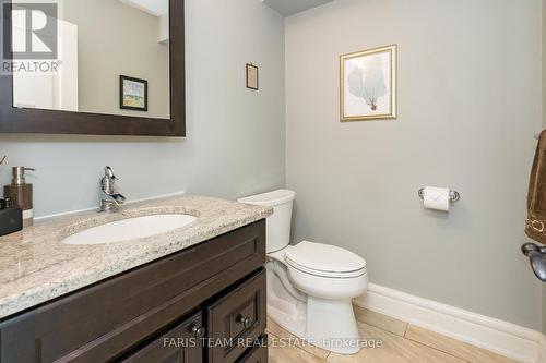 1602 Kale Drive, Innisfil, ON - Indoor Photo Showing Bathroom