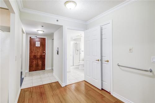 100 Burloak Drive|Unit #1308, Burlington, ON - Indoor Photo Showing Other Room