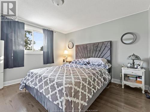 10265 Shenandoah, Windsor, ON - Indoor Photo Showing Bedroom