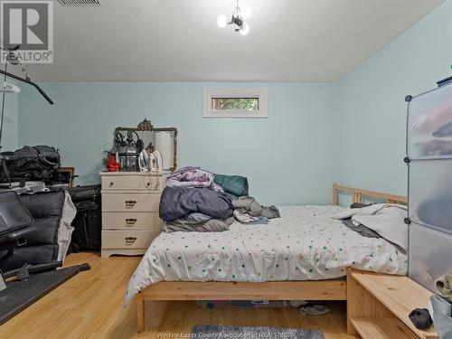 10265 Shenandoah, Windsor, ON - Indoor Photo Showing Bedroom