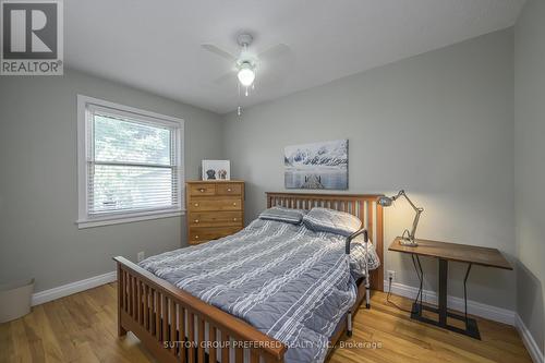 37 Apeldoorn Crescent, London, ON - Indoor Photo Showing Bedroom