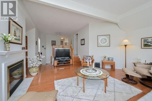 2564 Advent Court, Mississauga (Central Erin Mills), ON - Indoor Photo Showing Living Room With Fireplace