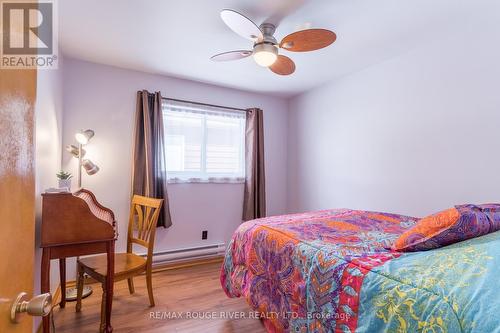 882 Cochrane Crescent, Peterborough (Northcrest), ON - Indoor Photo Showing Bedroom