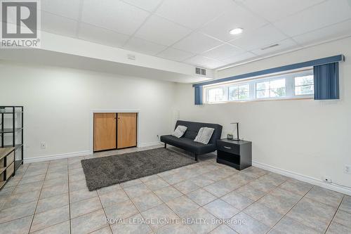 5 Gondola Crescent, Brampton (Northgate), ON - Indoor