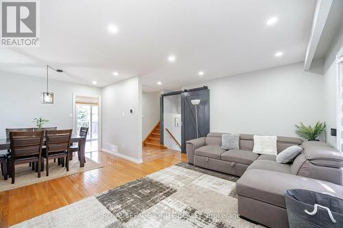 5 Gondola Crescent, Brampton, ON - Indoor Photo Showing Living Room