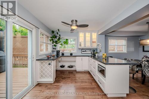 2145 Bosack Court, Mississauga (Sheridan), ON - Indoor Photo Showing Kitchen