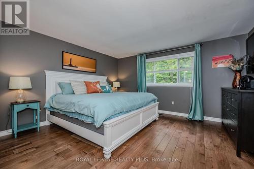 2145 Bosack Court, Mississauga (Sheridan), ON - Indoor Photo Showing Bedroom