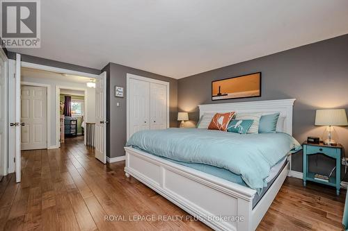 2145 Bosack Court, Mississauga (Sheridan), ON - Indoor Photo Showing Bedroom