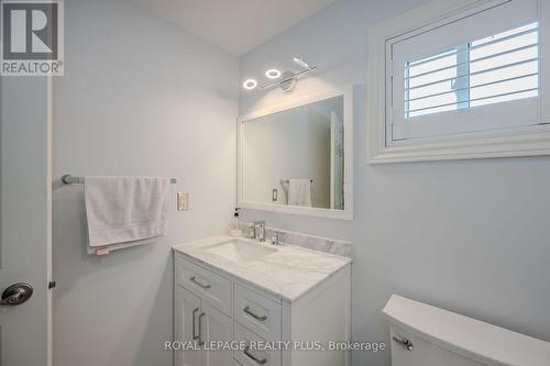 2145 Bosack Court, Mississauga (Sheridan), ON - Indoor Photo Showing Bathroom