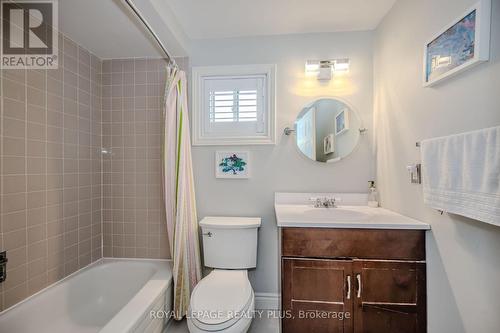 2145 Bosack Court, Mississauga (Sheridan), ON - Indoor Photo Showing Bathroom