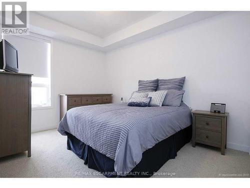 331 - 5317 Upper Middle Road, Burlington (Orchard), ON - Indoor Photo Showing Bedroom