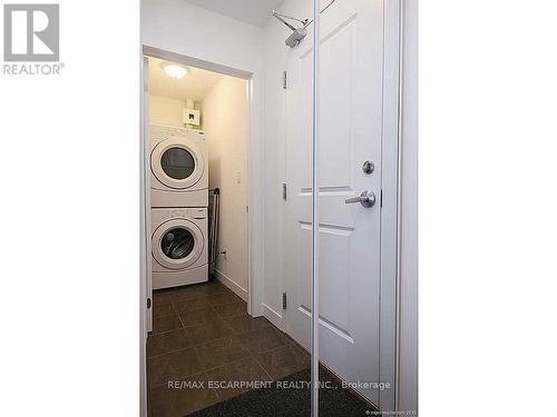 331 - 5317 Upper Middle Road, Burlington (Orchard), ON - Indoor Photo Showing Laundry Room