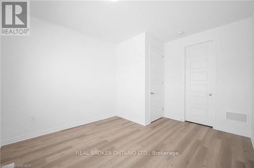 1200 Anson Gate, Oakville, ON - Indoor Photo Showing Other Room