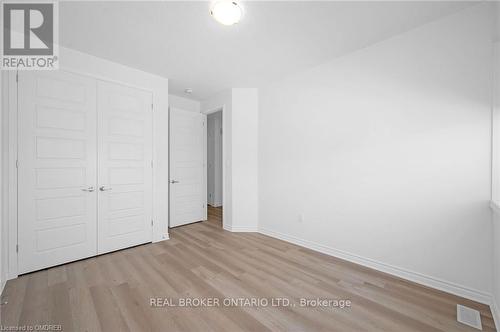 1200 Anson Gate, Oakville, ON - Indoor Photo Showing Other Room