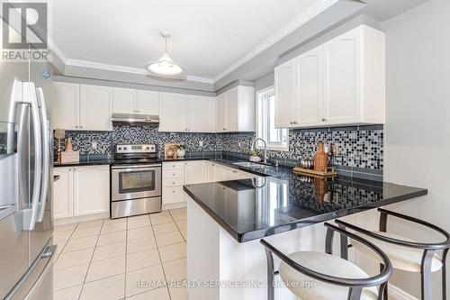 6 Courtsfield Crescent, Brampton (Fletcher'S Meadow), ON 