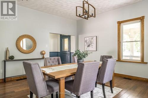 371 Maple Avenue S, Brant (Burford), ON - Indoor Photo Showing Dining Room