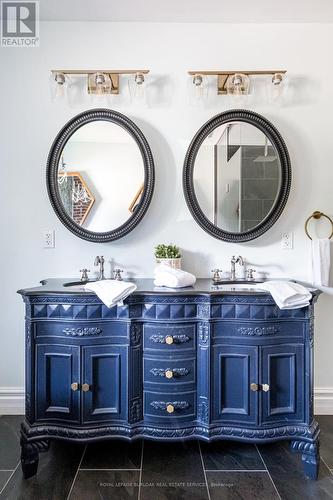 371 Maple Avenue S, Brant (Burford), ON - Indoor Photo Showing Laundry Room