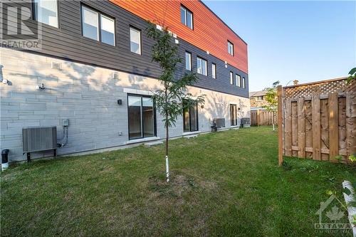 809 Star Private, Ottawa, ON - Outdoor With Exterior