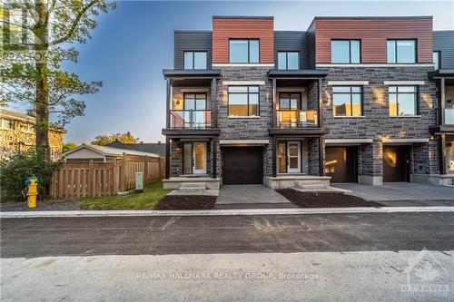 809 Star, Ottawa, ON - Outdoor With Facade