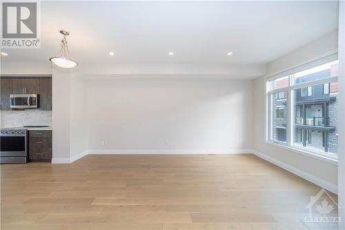 809 Star Private, Ottawa, ON - Indoor Photo Showing Kitchen