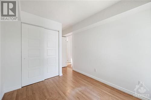 209C Woodfield Drive, Ottawa, ON - Indoor Photo Showing Other Room