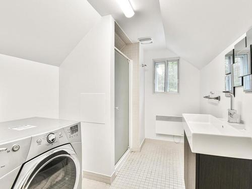 Salle de bains - 11 Rue St-Paul O., Sainte-Agathe-Des-Monts, QC - Indoor Photo Showing Laundry Room