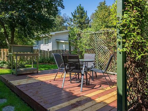 Terrasse - 45 Rue Rachel, Saint-Jean-Sur-Richelieu, QC 