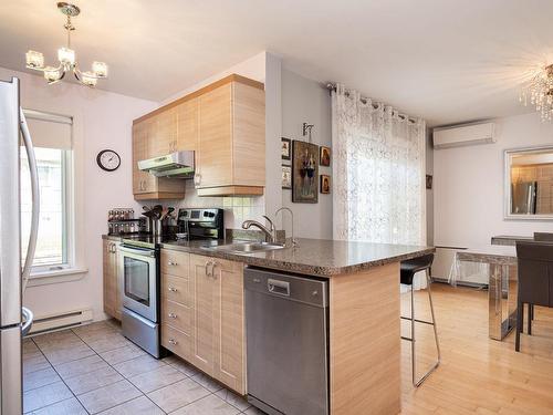 Kitchen - 805 Rue Malraux, Laval (Sainte-Dorothée), QC - Indoor Photo Showing Kitchen